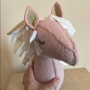Mudpie unicorn mount